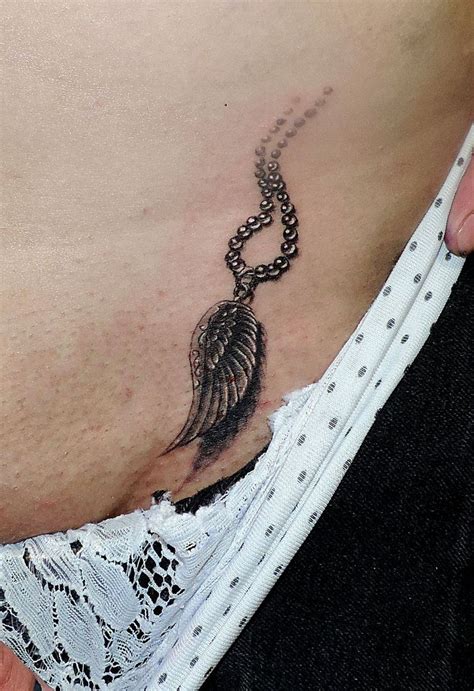 Wing Groin Tattoo By Facundo Pereyra On Deviantart Tatuajes íntimos