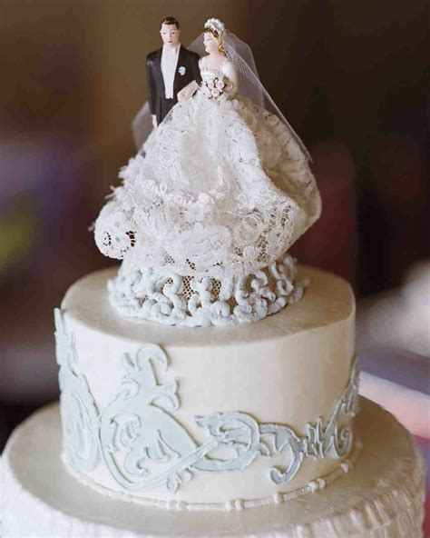 wedding cake toppers aria art