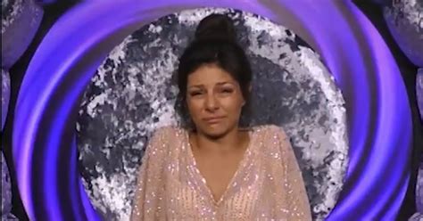 watch dramatic moment roxy quits big brother after breaking down in