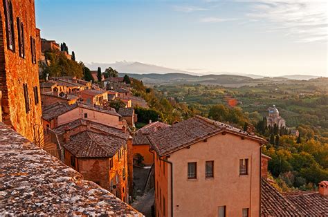beautiful towns  tuscany wander