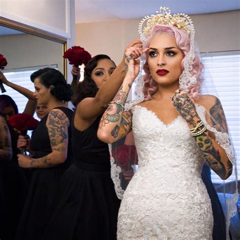 Buzzfeed Application See How One Latina Bride S Dia De Los Muertos