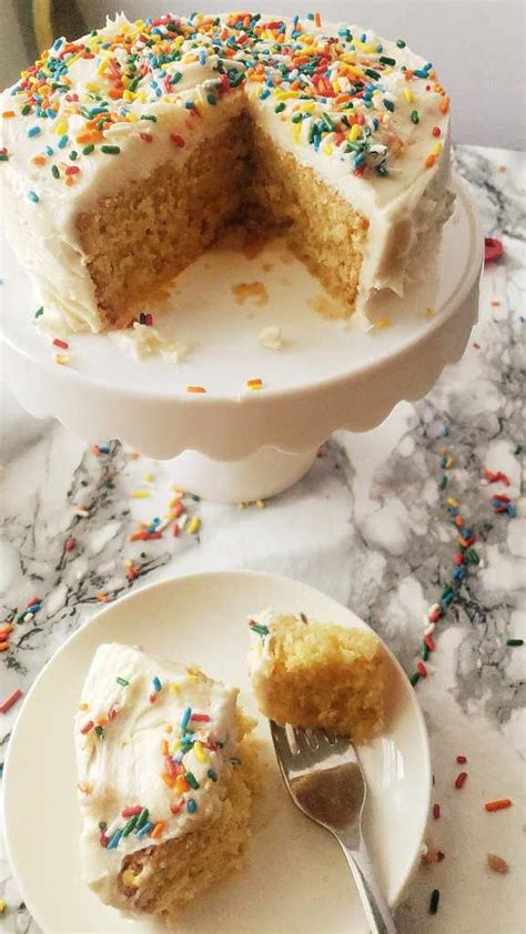 easy mini vanilla cake with easy vanilla buttercream recipe perfect