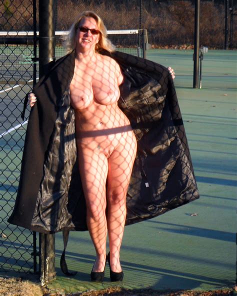 Nude Under My Coat December 2011 Voyeur Web