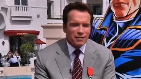 Video Arnold Schwarzenegger Le Governator Est De Retour Premiere Fr