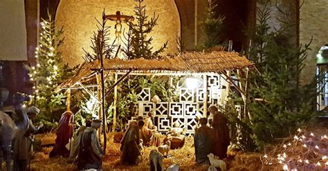 toch kerststal te zien  leeggehaalde kerk van vierlingsbeek boxmeer gelderlandernl