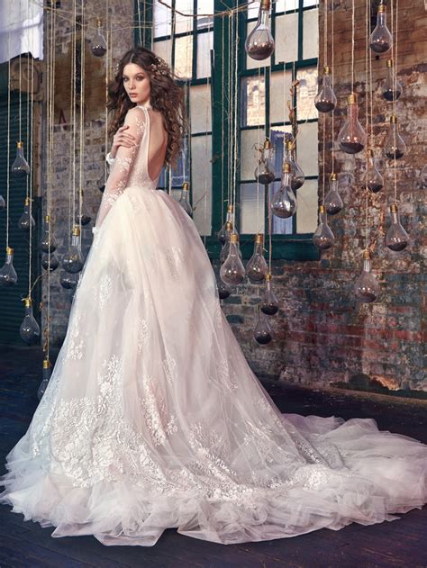 Fairy Tale Wedding Dresses That Dreams Are Made Of