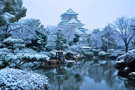 pin osaka castle   snow osaka castle japan tourist japanese castle