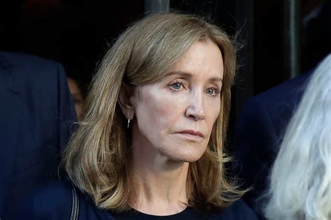 felicity huffman reports to prison for two week sentence after college