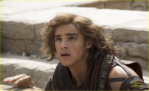 Brenton Thwaites Avoids The Blades In New Gods Of Egypt Clips With