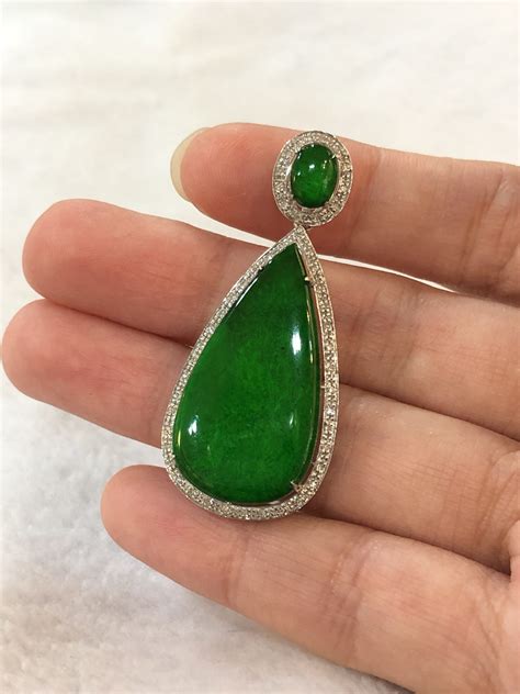 green jade pendant  type  jadeite classicjade
