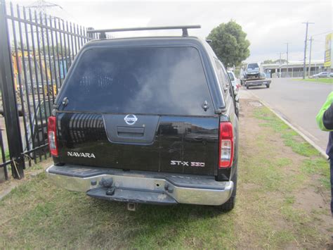 nissan navara  vsk st   vx  diesel black  wrecking