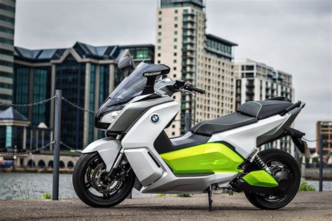 bmw  evolution  scooter video electric vehicle news