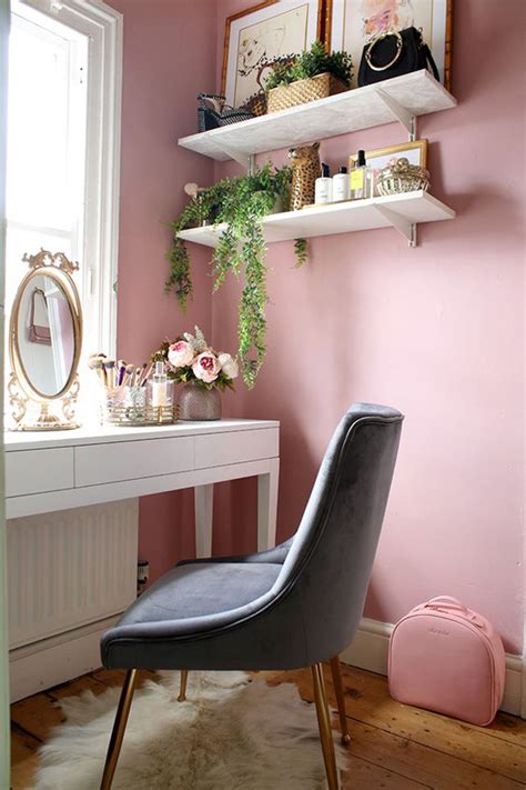 40 Feminine Makeup Room Ideas That Women Must Have