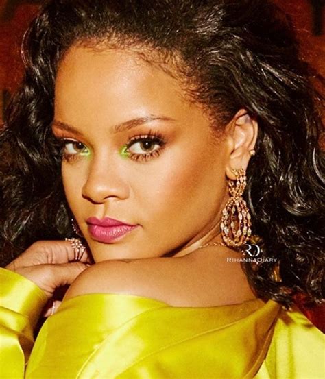 Rihanna Becomes World’s Richest Female Musician