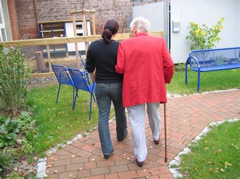 People In Retirement Home Free Image Download
