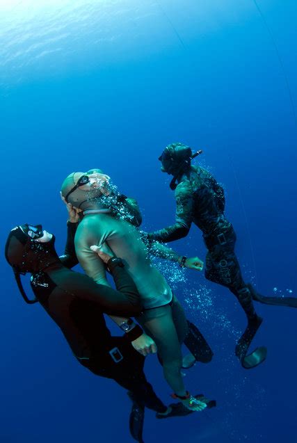 divers rise  swift death   limits   growing sport