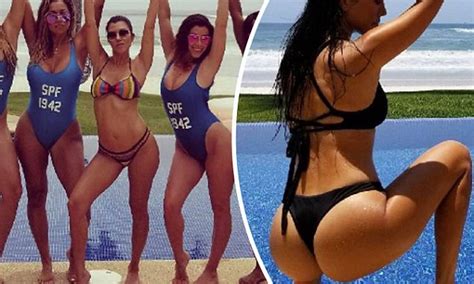 kourtney kardashian poses poolside in mexico daily mail online