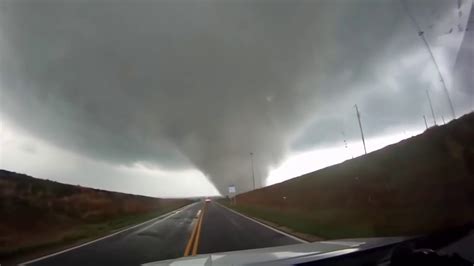 10 amazing massive tornado in the world caught on tape youtube