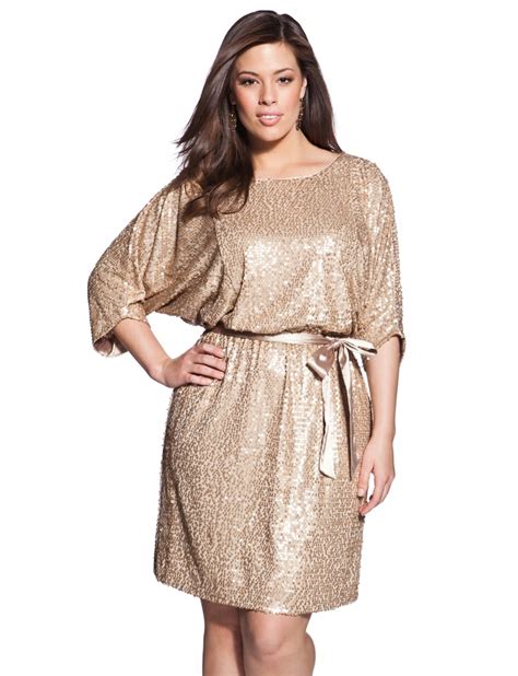 5 sequin dresses for plus size women that you will love