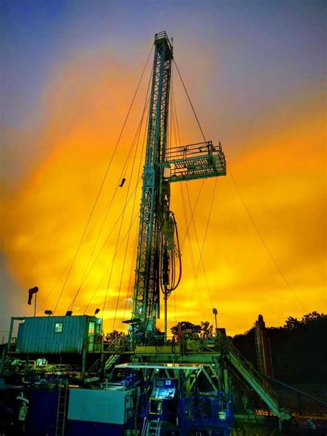 drilling rig drilling rig oilfield drill