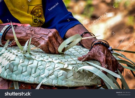 anyaman tradisional daun lontar lewo lema stock photo edit