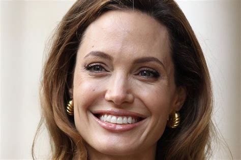 angelina jolie has a double mastectomy to prevent breast cancer daily