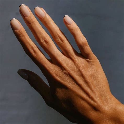 10 Tips For Sexy Beautiful Hands