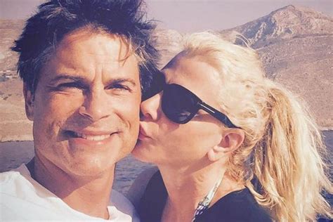 rob lowe gushes about the t of alcoholism as he pays tribute to