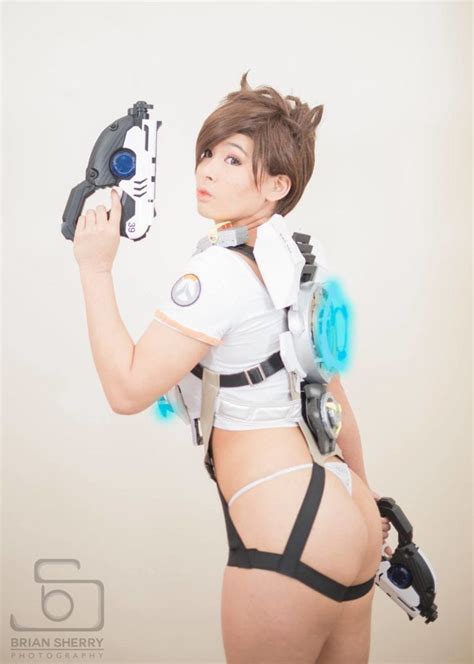 Carmello Cosplay As Tracer ~ Overwatch Cosplay Nerd Porn