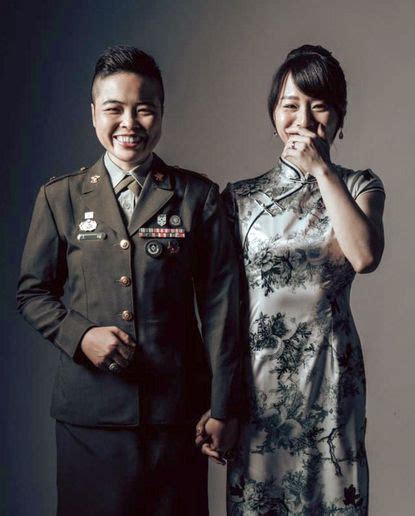 two women become the first military officers to have same