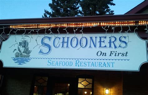 visit  schooners   dish   kitchen