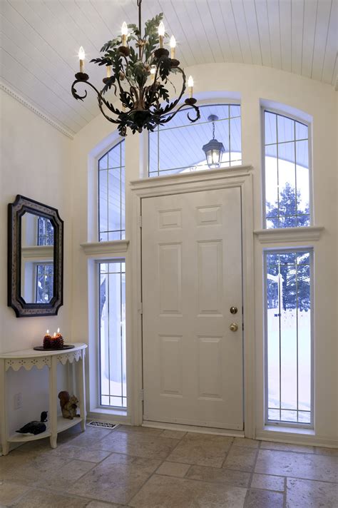 tips  choosing  positioning  foyer chandelier