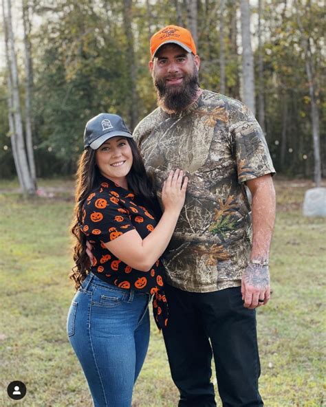Teen Mom Fans Believe Jenelle Evans Is Pregnant As She Shows Off Bump