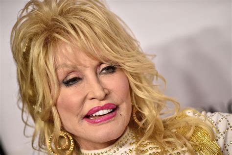 dolly parton explains why she turned down presidential medal of freedom