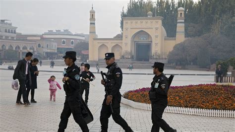 uiguren  china eingesperrt wegen bart und kopftuch tagesschaude