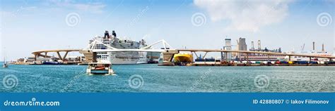 cruiser terminals   port  barcelona spain stock image image  cruise cruiseliner