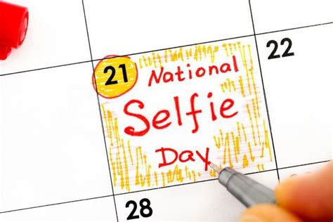 National Selfie Day All About Selfie Ozip Magazine