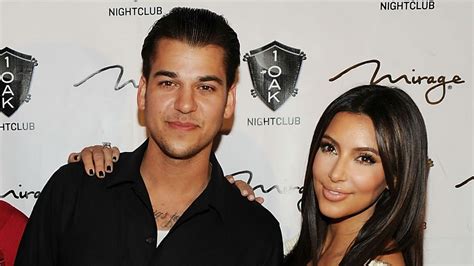 rob kardashian poses with his sisters for rare photo at kim s birthday