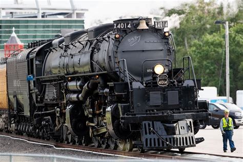 big boy  return trip  omaha steam engine    display