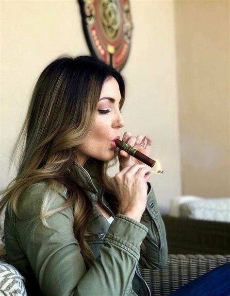 Pin By Stefano Militello On Sexy Ladys And Cigars Women Smoking