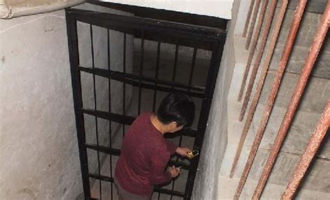 man who locked up 6 sex slaves arrested cn