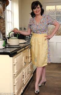50s housewife amanda cable loses weight and finds inner peace daily