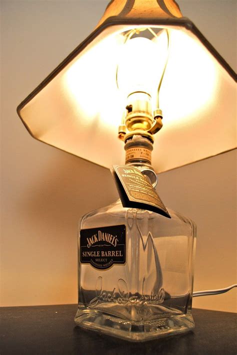 lampe aus flaschen selber machen  coole diy ideen lampe aus