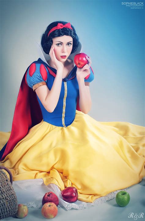 Snow White Best Of Cosplay Collection — Geektyrant