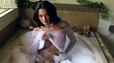 amazing fake tits on bathing babe xbabe video
