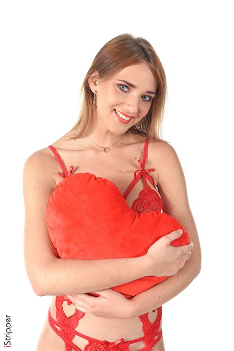 Oxana Chic Sweet Valentine Sexy Wallpaper Nude Istripper