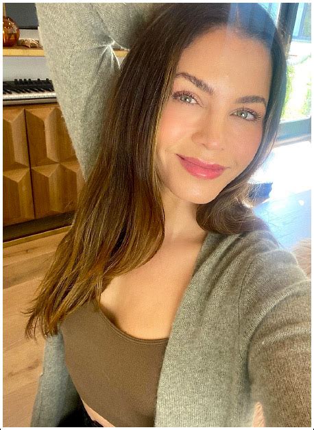 jenna dewan selfies her massive perfect boobs and cleavage laptrinhx