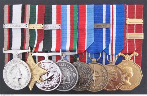 set  canadian awarded medals military uniform medals canada medal