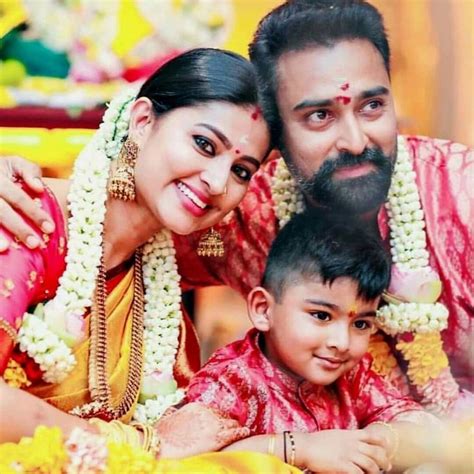 sneha nd prasanna with their son 😍 cute celebrity