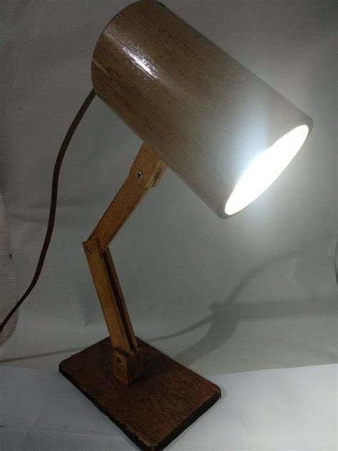 gambar lampu belajar  kayu pulp